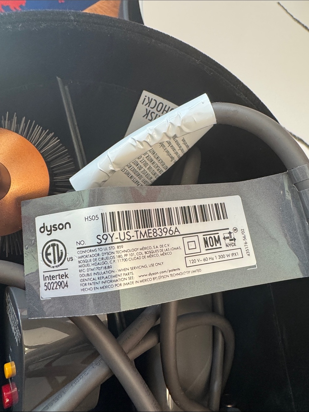 Dyson Airwrap I.d. , Multi Styler & dryer in Black Oval Case. Blue/Copper. NIB - Picture 12 of 13